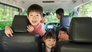 Read more about the article Top Ways to Keep Kids Entertained While Traveling