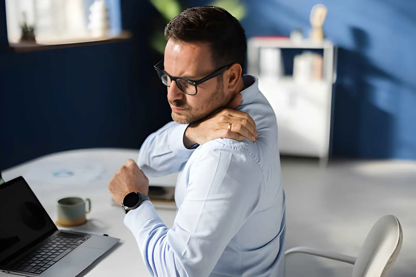 Read more about the article Problems a Structural Therapy Specialist Solves That Massage Cannot