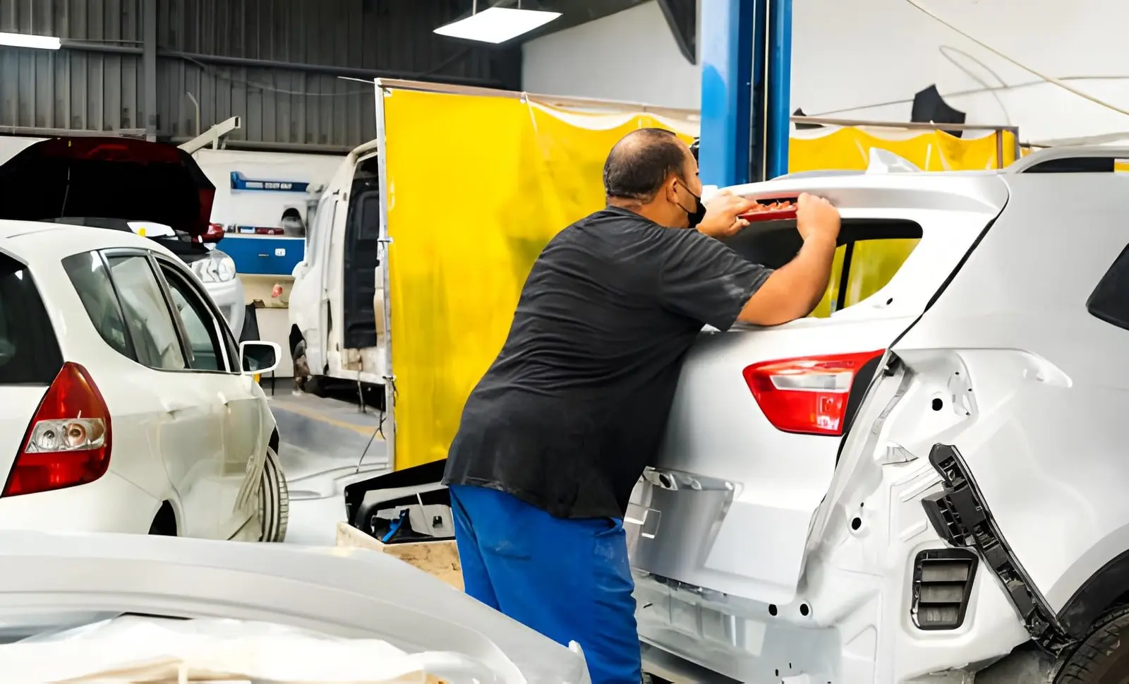 You are currently viewing What Does an Accident Repair Centre Actually Do?