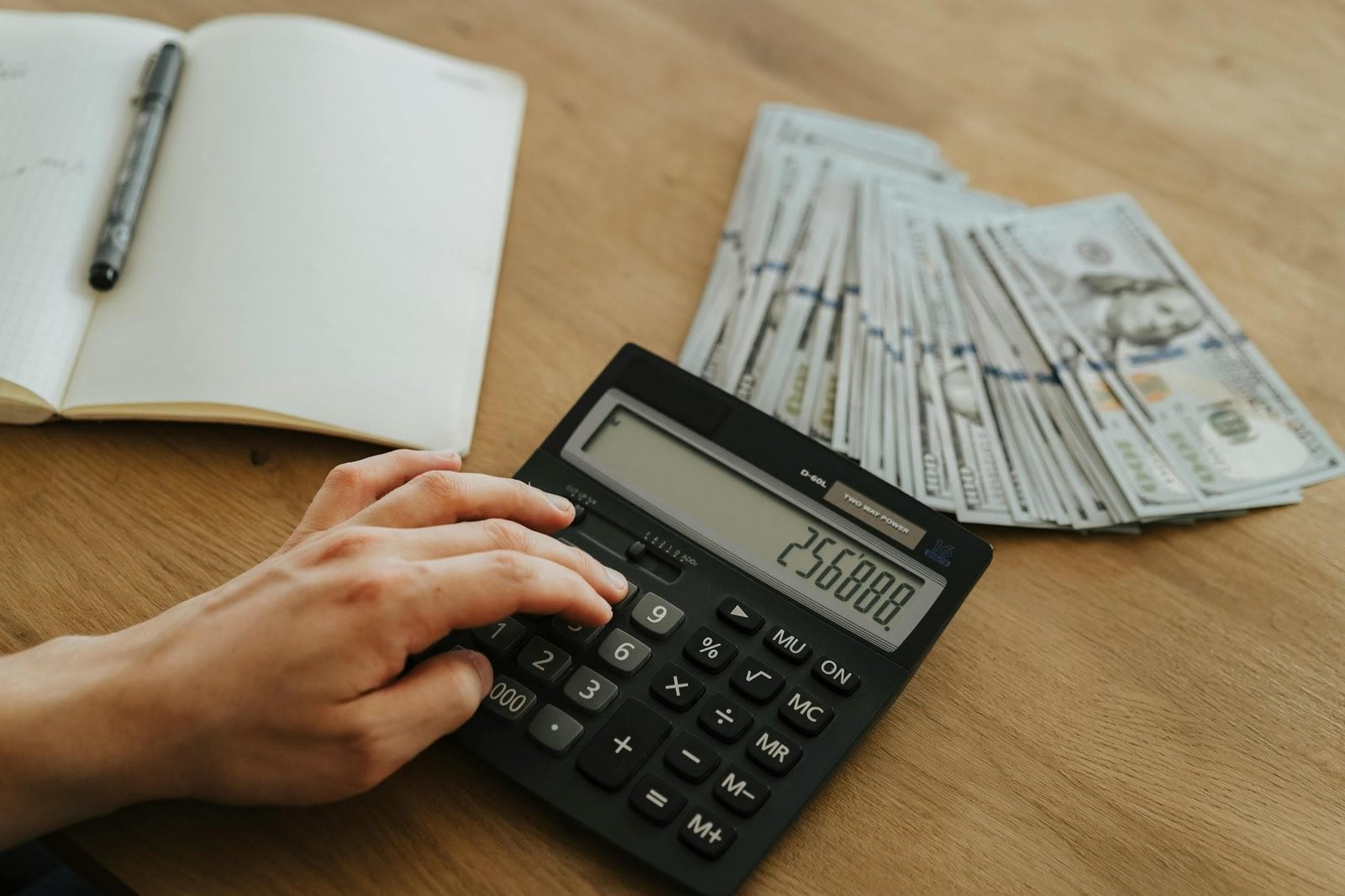 You are currently viewing 4 Practical Ways To Stretch Any Tech Budget