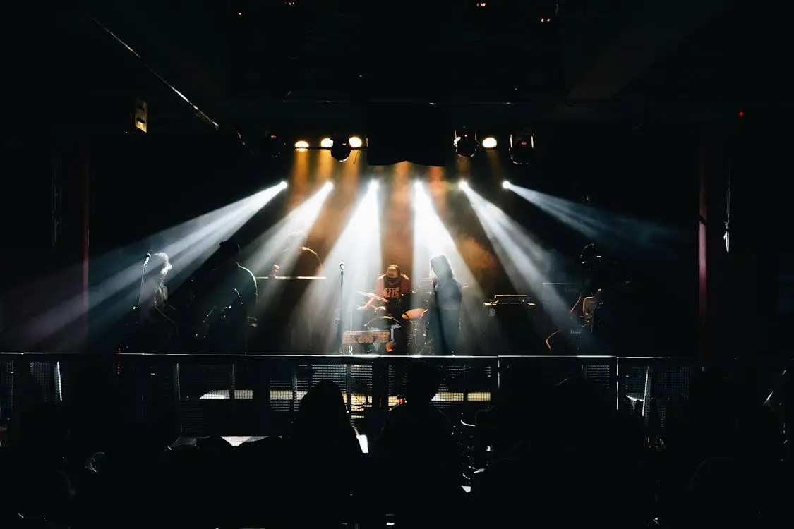 Read more about the article Carrying the Tune Forward: Why Tribute Music Experiences Matter Now