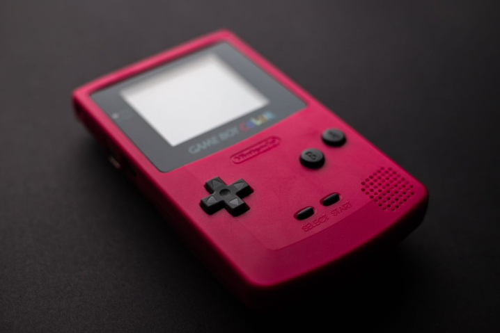 The Click That Stays: Analog Memory and the Future of Mobile Game Feel