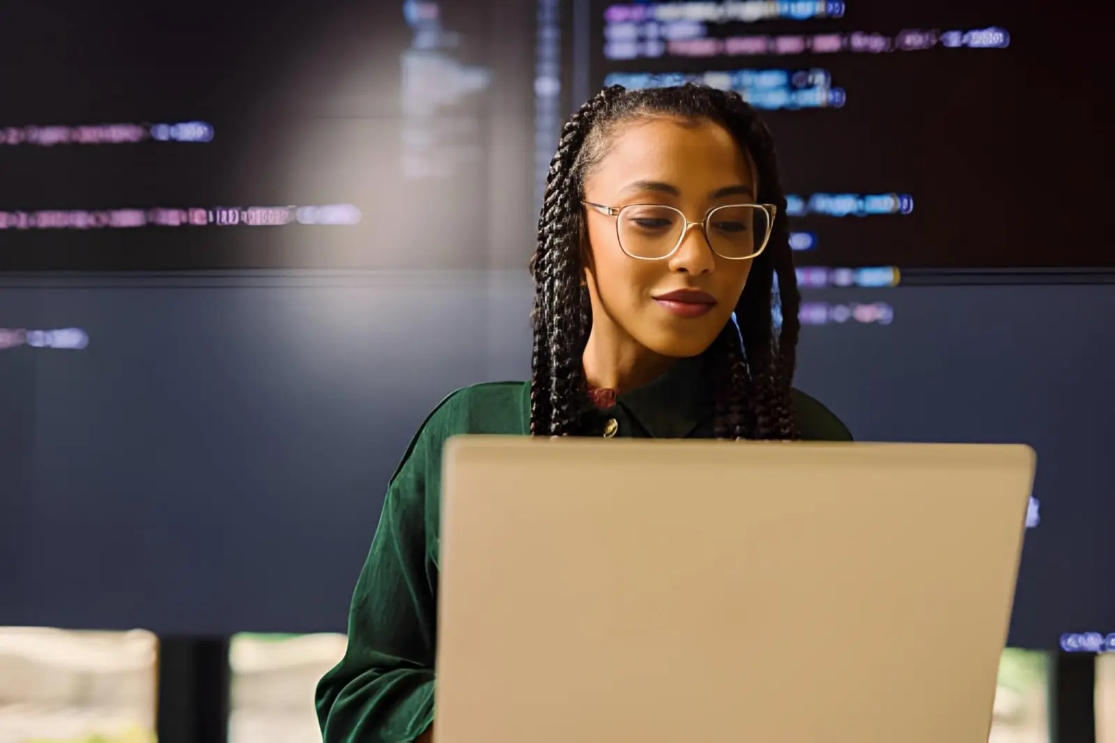 Read more about the article The Role of Modern Programming Languages in Business Solutions