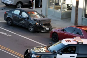 Read more about the article What to Do in the First 24 Hours After a Car Accident in California