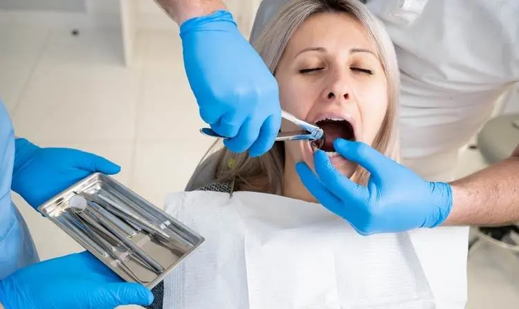What to Expect Before, During, and After Tooth Extractions in Kelowna