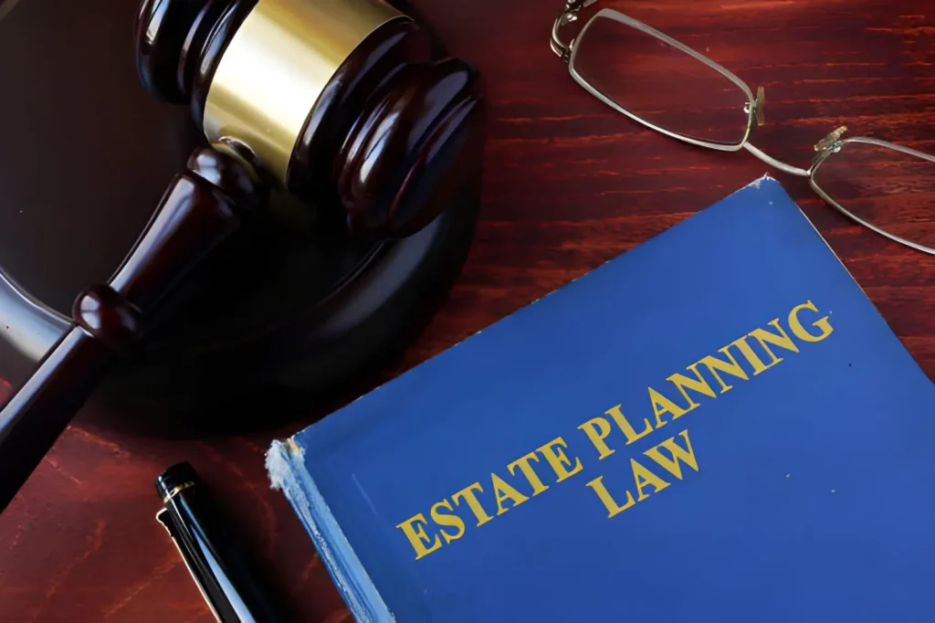 How an Estate Lawyer Can Secure Your Legacy with Expert Estate Planning