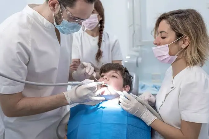 Ways a Dentist in Winnipeg Helps Children Build Healthy Oral Habits
