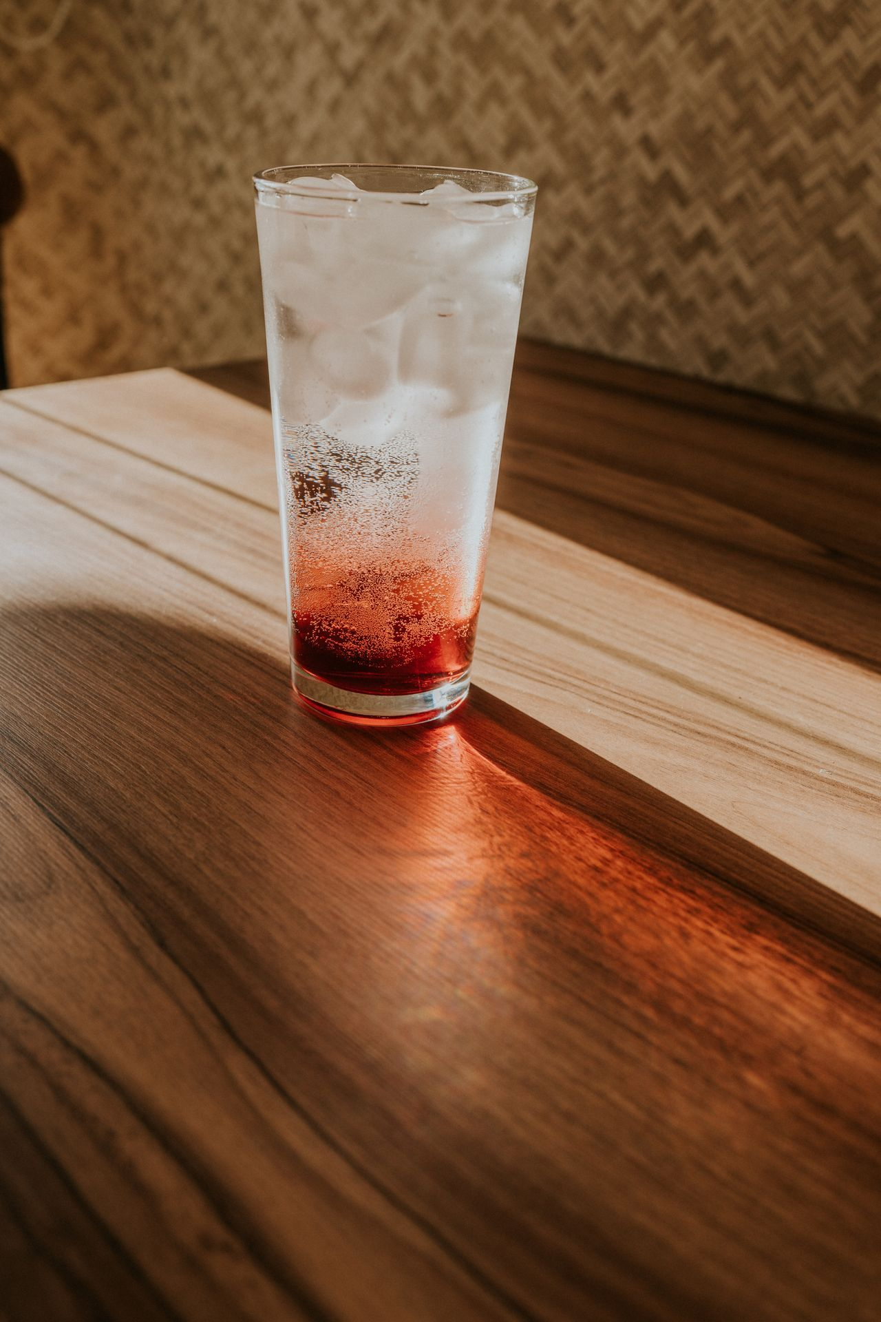 Read more about the article How Homeowners Can Have Healthy Ice For Beverages